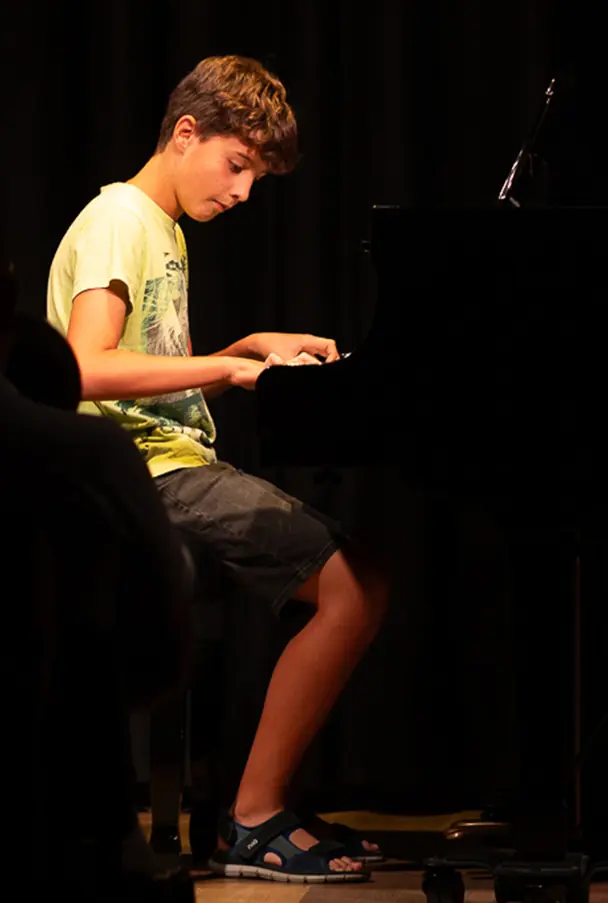 calses de piano para todas las edades en Reus