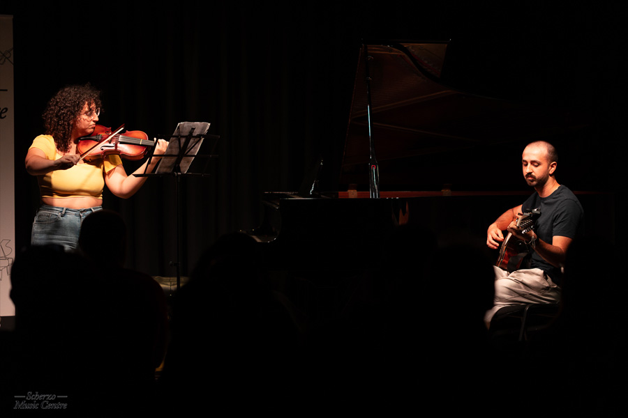 clase de combos musicales en Reus aprende tocar en grupos